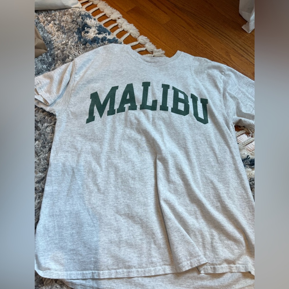 Brandy Melville, Malibu shirt